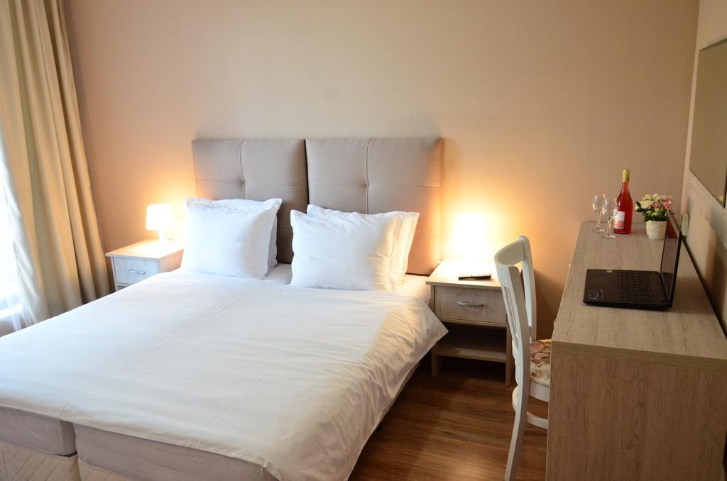 Guesthouse Green Fields Гърмен Екстериор снимка